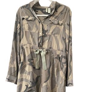 ❣️5/$50 Japana Woman’s size medium Camo Tunic Dress